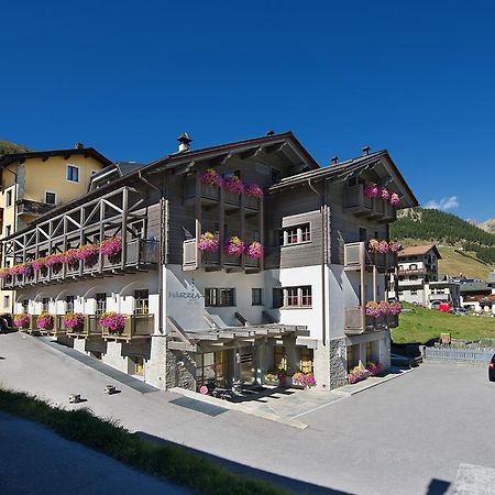 Hotel Marzia Ливиньо Екстериор снимка