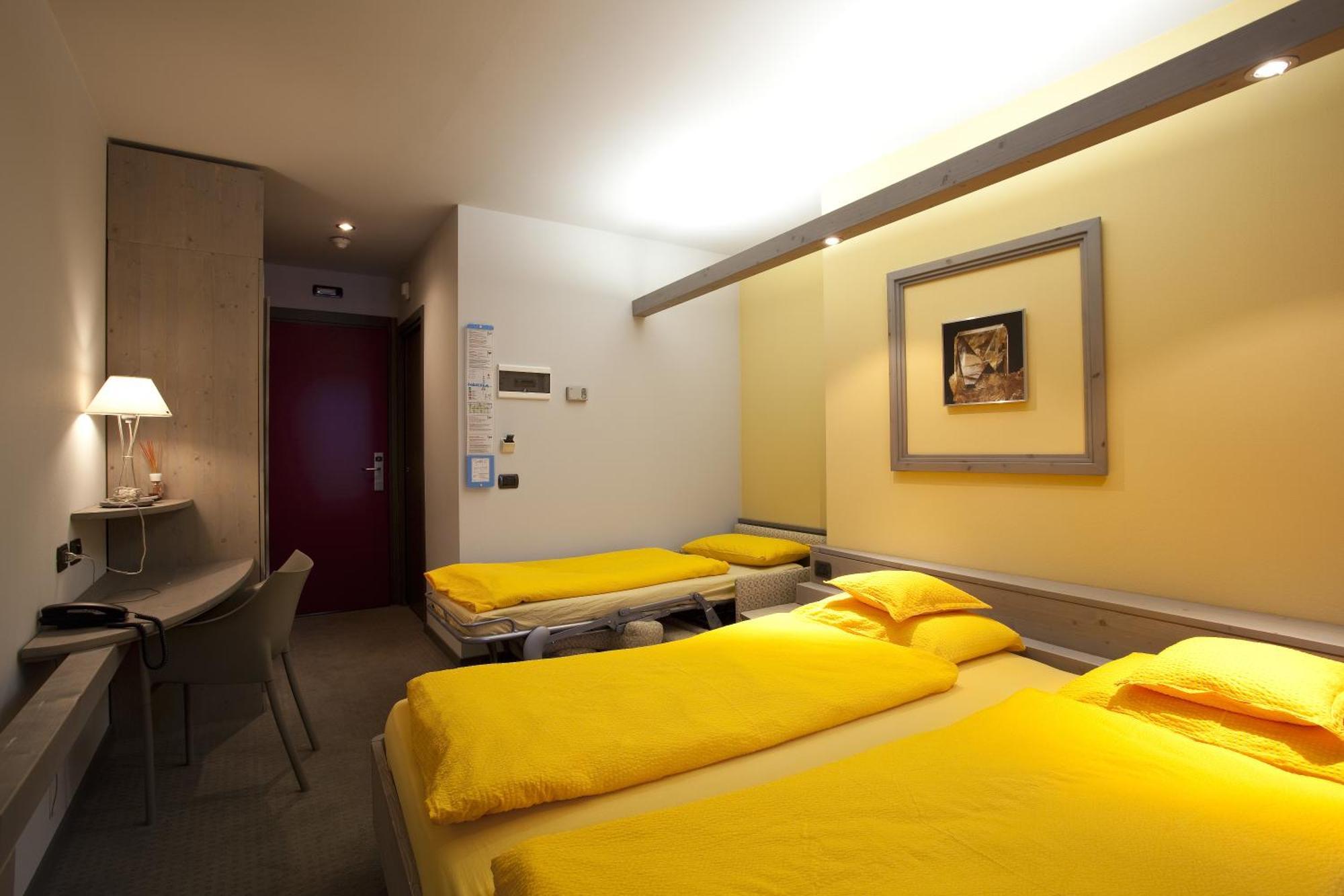 Hotel Marzia Ливиньо Екстериор снимка