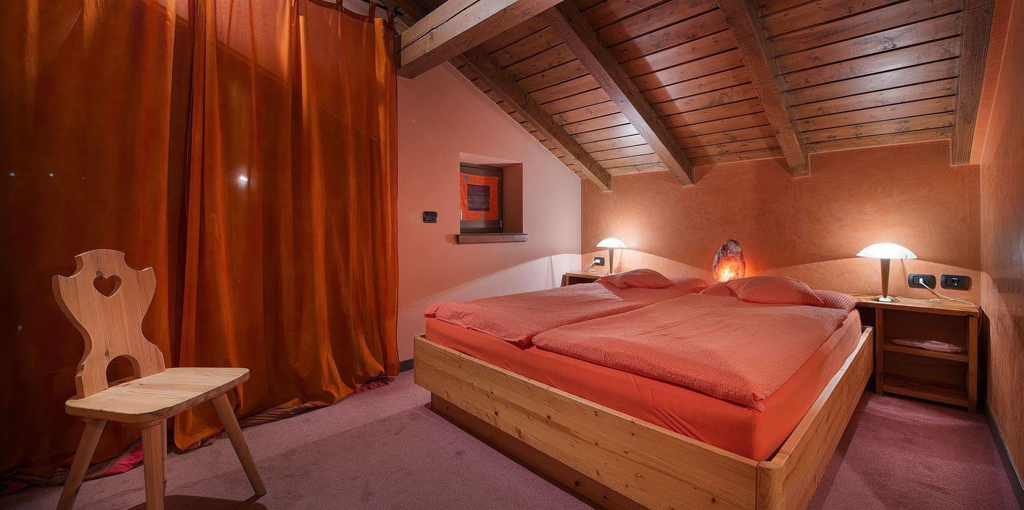 Hotel Marzia Ливиньо Екстериор снимка